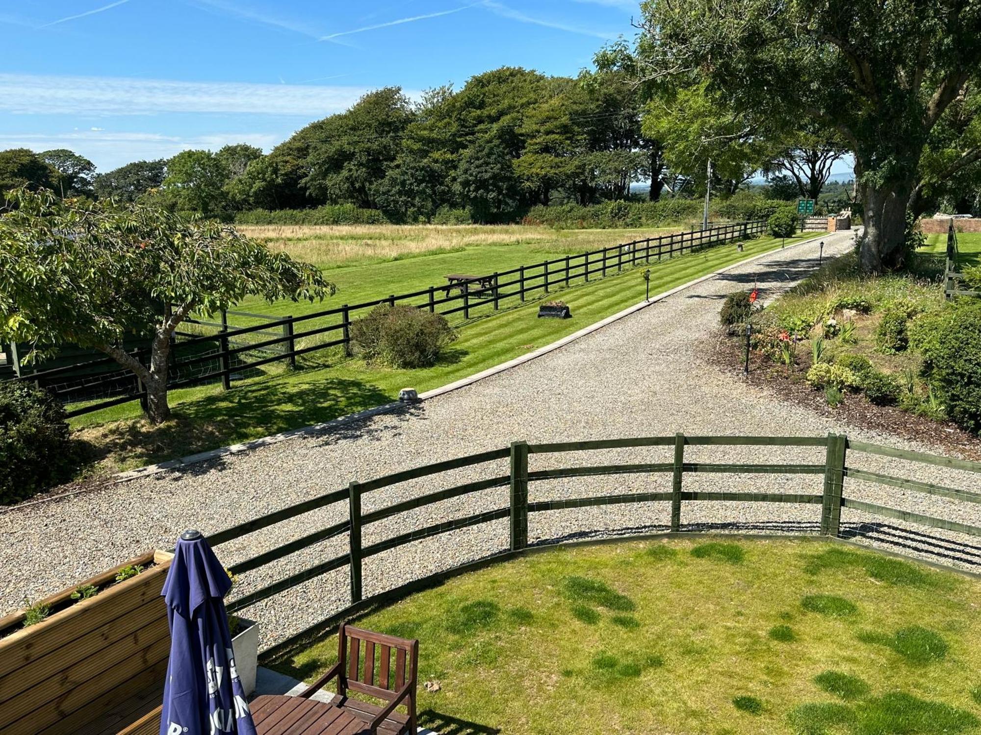 The Cow Shed Apartment Narberth Luaran gambar